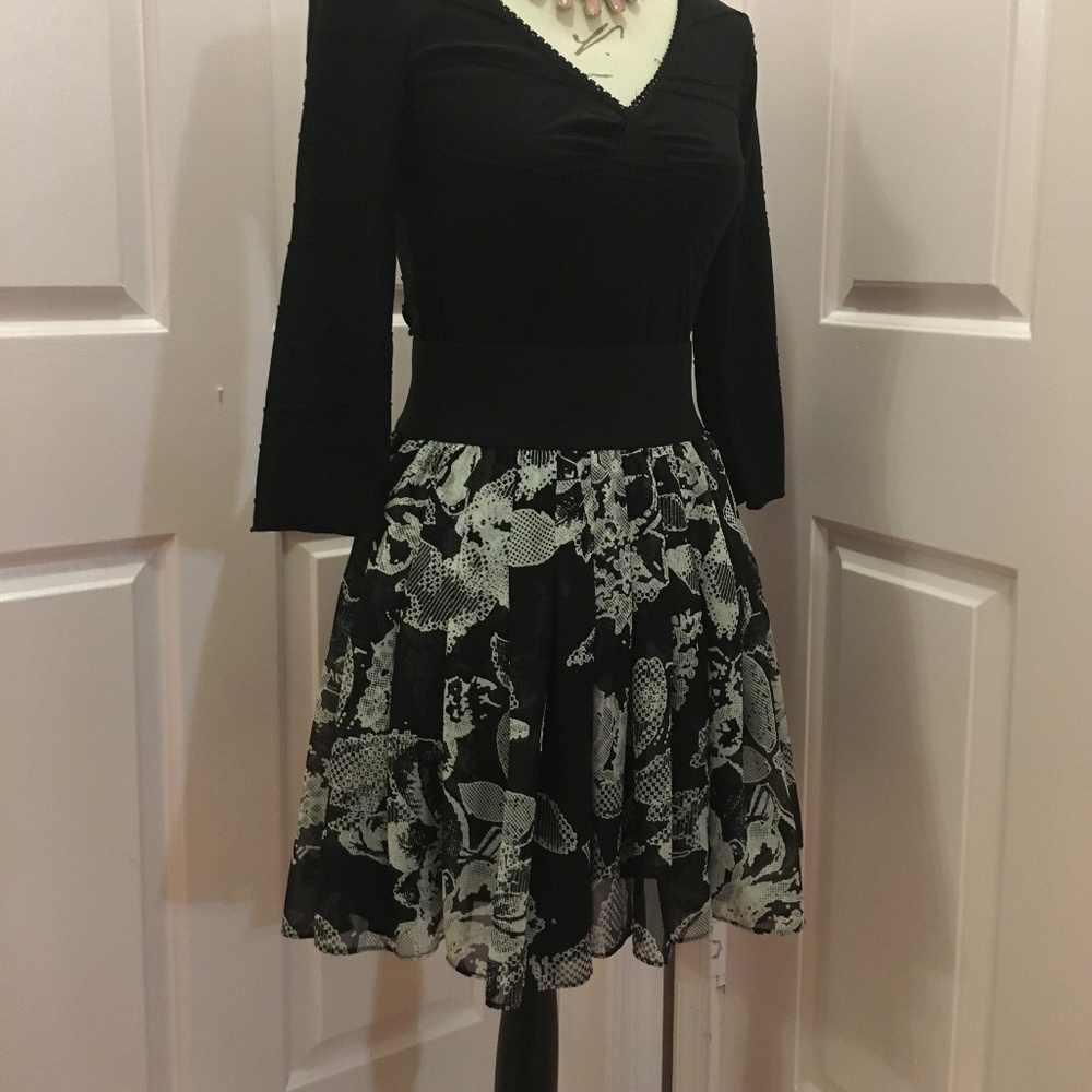 Limited Design Studio Skirt EUC! - Picture 2 of 5